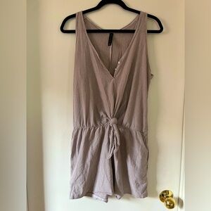 Smash Tess x Hilary Duff shorty Lauren romper
